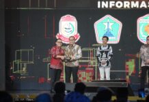 Terbaik Pelayanan dan Keterbukaan Informasi Publik, Danny Pomanto Terima Penghargaan dari Kompas TV