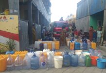 Masya Allah, Ininnawa Beli Air Bersih untuk Dibagi Gratis ke Warga Makassar
