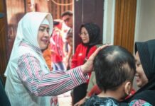 Thomas dan Emak-emak di Kecamatan Tamalate Perkuat Dukungan Pasangan Indira-Ilham di Pilwalkot Makassar