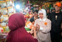 Dorong Kekuatan Ekonomi Kerakyatan Makassar, Cawalkot Indira Sambangi Pasar Tradisional Pabaeng-baeng