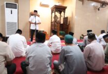 Di Safari Subuh, Pjs Wali Kota Makassar Ajak Jamaah Berpilkada dengan Bijak