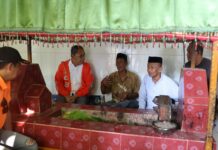 Cagub Sulsel Danny Pomanto Ziarah ke Makam Karaeng Beba di Takalar