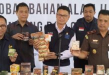 Kepala BPOM RI Taruna Ikrar Bongkar Peredaran Jamu dan Obat Ilegal Bernilai Miliaran