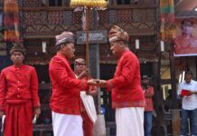 Di Toraja Danny Pomanto Dianugerahi Gelar Adat Lunte Sanda Silalong