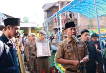 Pjs Wali Kota Makassar Arwin Azis Pimpin Upacara Pelepasan Jenazah Kepala UPTD PPA Muslimin Hasbullah