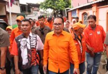 Door to Door Menyapa, Danny Pomanto Disahut Warga di Sulsel ‘INIMI Gubernurku Anak Lorongna Makassar’