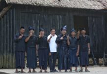 Kunjungi Kajang, Danny Diberi Gelar Puto Lipung Daeng Mana’i oleh Ketua Adat Ammatoa
