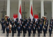 Presiden Prabowo Lantik Menterinya, Luhut Dapat Jabatan dan Ikut Pelantikan