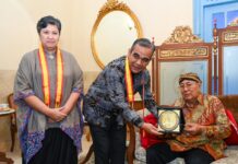 Berkunjung ke Keraton Surakarta, Ketua MPR : Mari Lestarikan Budaya