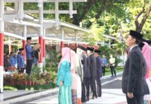 Mengabdi Selama 10 hingga 30 Tahun, Ratusan ASN Pemprov Terima Satyalancana Karya Satya dari Pj Gubernur Sulsel di HUT Korpri ke-53