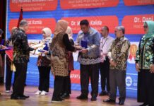 Bupati Maros Kembali Raih Penghargaan di Bidang Literasi