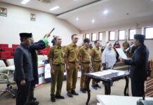 Danny Pomanto Lantik 4 Penjabat Fungsional Perizinan, Ingatkan Fokus Pekerjaan Jaga Integritas