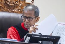 MK Tolak Gugatan Batas Usia Calon Kepala Desa, Syarat 25 Tahun Tetap Berlaku