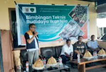 Manajemen PT Bosowa Semen Latih Warga Baruga Budidaya Ikan Nila
