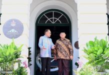 Momen Bincang Akrab Prabowo dan Anwar Ibrahim Saat Bertemu di Rumah Tangsi Malaysia