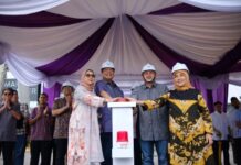 Bersama Chairul Tanjung, Wali Kota Makassar Resmikan Pembangunan Masjid Agung TSM