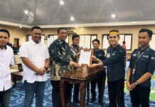 Kukuhkan Pengurus FKDDM, Bupati Maros Tekankan Digitalisasi Promosi Wisata