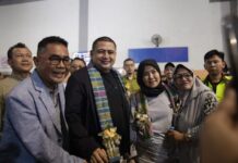 Pulang Dari Retret Magelang, Munafri dan Aliyah Disambut Suka Cita Warga di Makassar