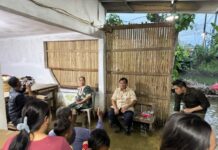 Doa Warga Bekasi untuk Prabowo saat Cek Banjir: Bapak Sehat Selalu!