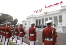Prabowo Terima Surat Kepercayaan dari 8 Duta Besar Negara Sahabat di Istana Merdeka