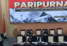 Di Rapat Paripurna, DPRD Makassar Desak Pemkot Tangani Jalan Rusak dan Banjir