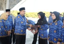 Wali Kota Makassar Serahkan SK Pengangkatan kepada 167 CPNS, Seleksi Ketat dari 5.400 Pelamar