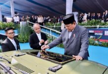 Kendaraan Tempur Listrik Buatan Pindad Diresmikan Presiden Prabowo di Indo Defence Expo
