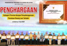 KKP Anugerahi Pemprov Sulsel Penghargaan Tata Ruang Laut Nasional
