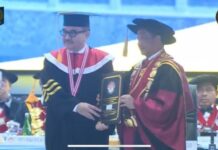 Sekda Sulsel Jufri Rahman Raih Lulusan Terbaik Doktor IPDN