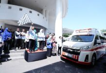 Gubernur Sulsel Luncurkan Mobil ICU Pertama dengan Fasilitas Operasi