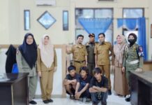 Razia Anak Jalanan, Satpol PP Amankan Tiga Orang Pengamen di Perempatan BRI Maros