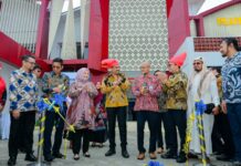 Fatmawati Rusdi Dampingi Menkop RI Resmikan PLUT UMKM Sulsel
