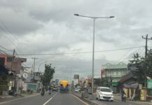 Sesuaikan Aturan Kemenhub, Pemkab Maros Ganti Lampu Jalan Era Hatta Rahman