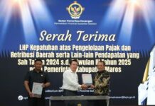 Wakil Bupati dan Ketua DPRD Maros Terima LHP BPK