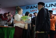 Wali Kota Makassar Datangi Posko Banjir Tengah Malam, Bawa Bantuan untuk Ibu Hamil dan Lansia