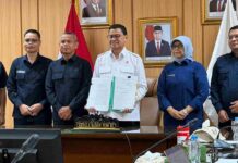 Taruna Ikrar Pimpin Rapat BPOM dan Teken Rancangan PerBPOM Label Gizi