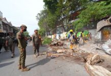 Pemprov dan Pemkot Tertibkan 60 Lapak di Jalan Tinumbu dan Buru Makassar