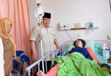 Jenguk Korban Kecelakaan KA di Bekasi, Prabowo Perintahkan Investigasi dan Bangun Flyover