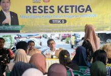 Reses di Tallo, Ketua Fraksi Golkar DPRD Makassar Serap Keluhan Air Bersih dan Sampah