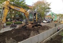 Pemprov Sulsel Genjot Perbaikan Jalan Aroepala, Drainase Jadi Fokus Utama