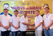 Legislator PAN Nahkodai KADIN Maros, Andi Safriadi Janji Perkuat UMKM