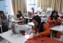Perkuat Ekonomi Warga, Bosowa Semen Gelar Pelatihan Menjahit di Wilayah Operasional
