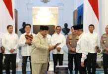 Prabowo Setujui Rekomendasi KPRP, Polri Tetap Langsung di Bawah Presiden