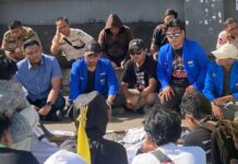 Ditemui Langsung Ketua DPRD, Mahasiswa Desak Penyelesaian Tambang Ilegal di Maros
