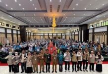 Jemaah Haji Kloter 2 Debarkasi Makassar Tiba, Disambut Langsung Bupati Sidrap