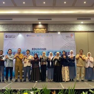 Jembatani Gap Generasi, Guru Dan Siswa Sama-Sama Dilatih Dalam Program Well-Being & Ai Camp Telkom