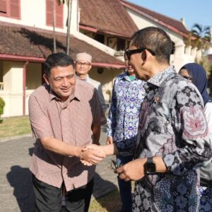 Didampingi Wali Kota Makassar, Fadli Zon Tinjau Benteng Rotterdam Siapkan Revitalisasi