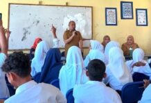 Diskominfo Makassar Jemput Bola ke Pulau, Bekali Siswa Literasi Digital dan Keamanan Internet