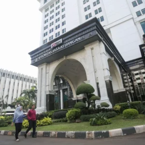 Ojk Sanksi Puluhan Perusahaan Jasa Keuangan, Denda Tembus Rp7,58 Miliar