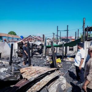 Gubernur Sulsel Tinjau Korban Kebakaran Tallo, Salurkan Bantuan Rp795 Juta